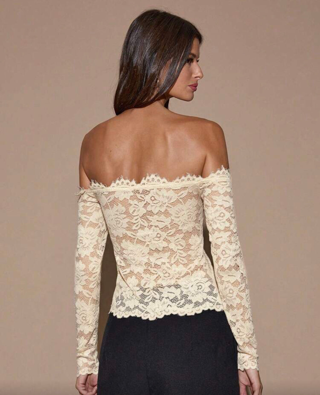 Blusa con encaje
