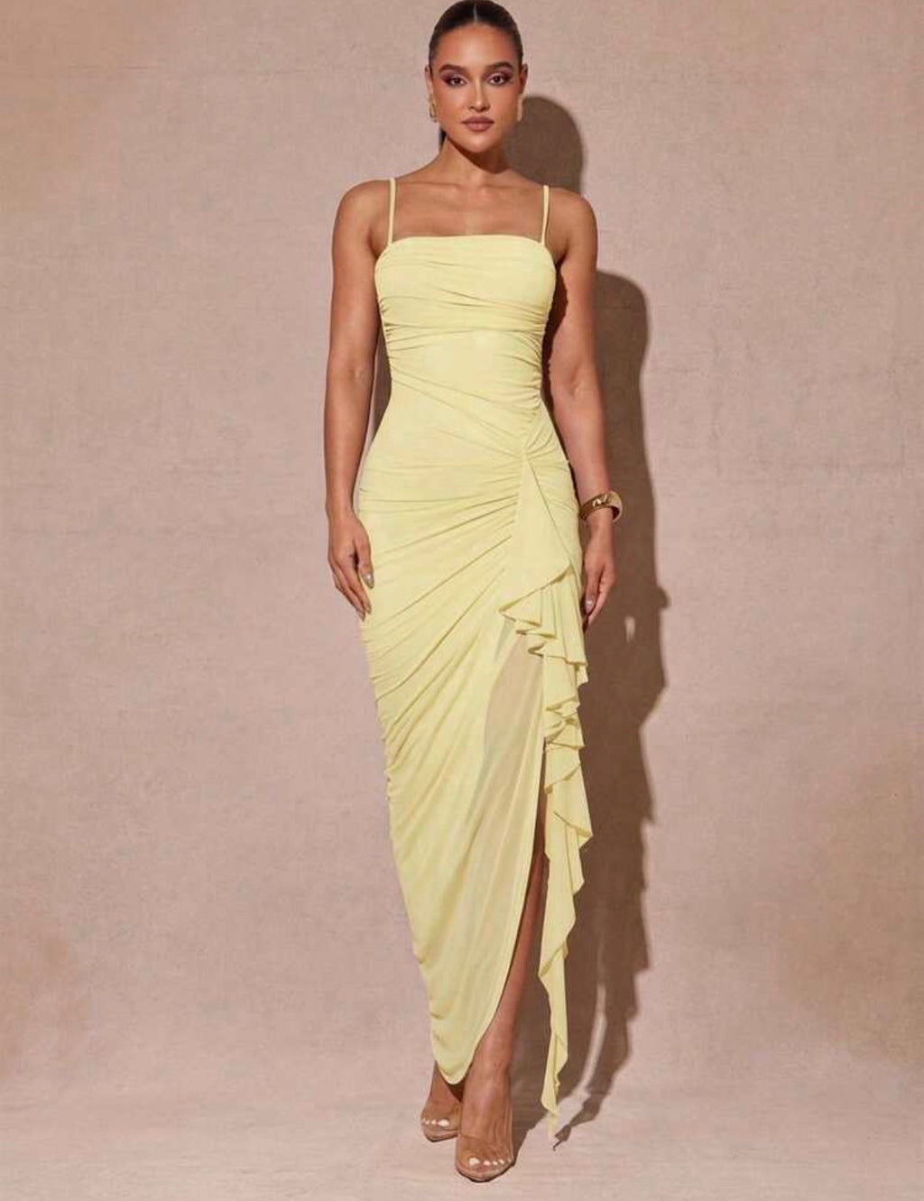 Vestido con abertura
