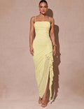 Vestido con abertura