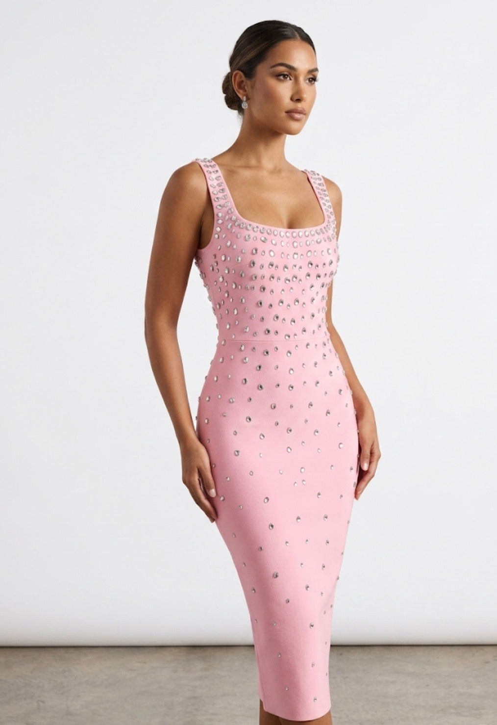 Vestido con perlas brillantes