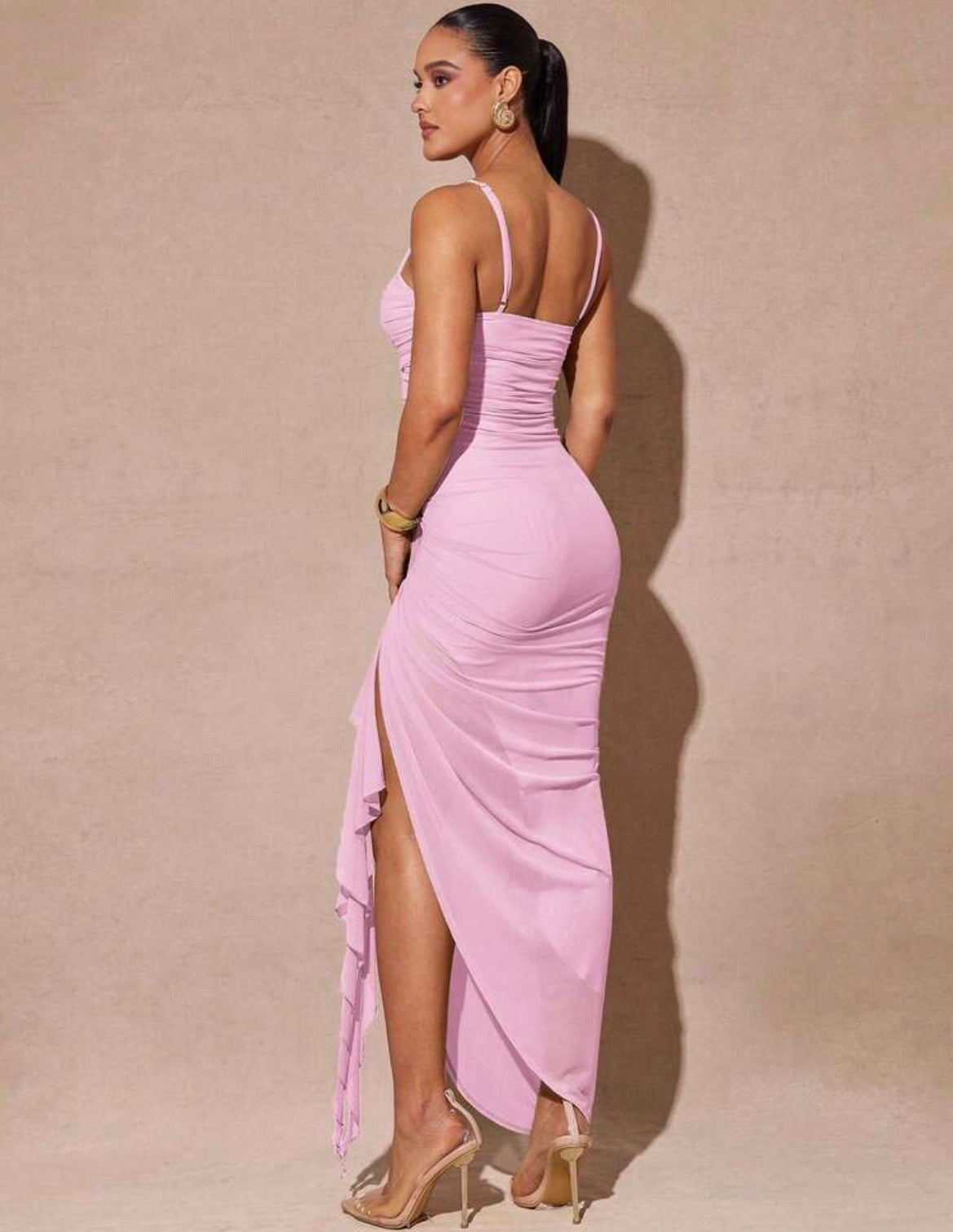 Vestido con abertura