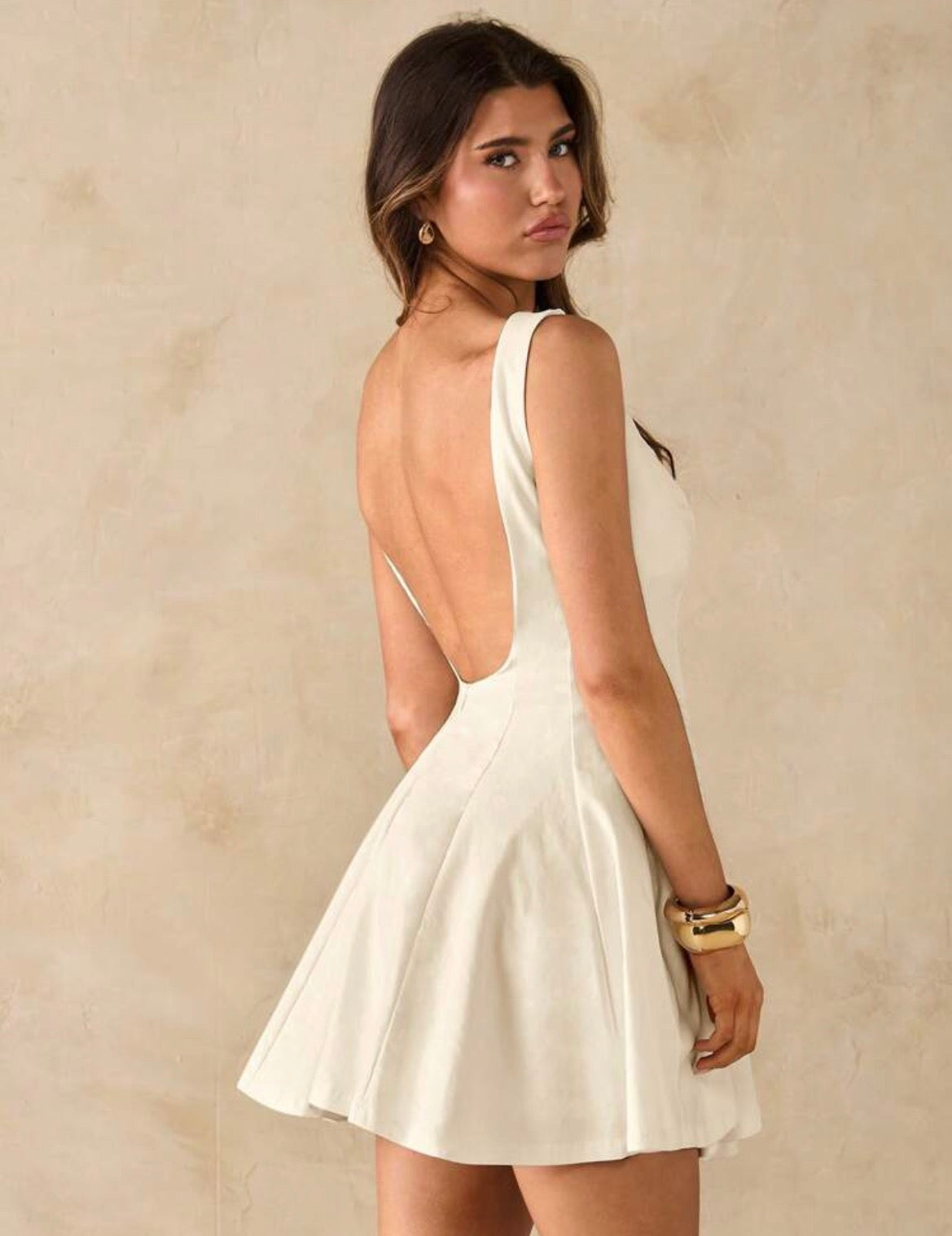 Vestido con escote