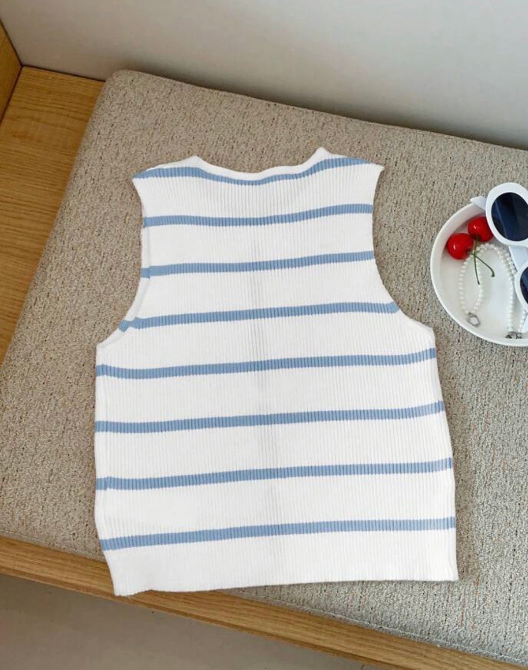 Blusa con moñitos