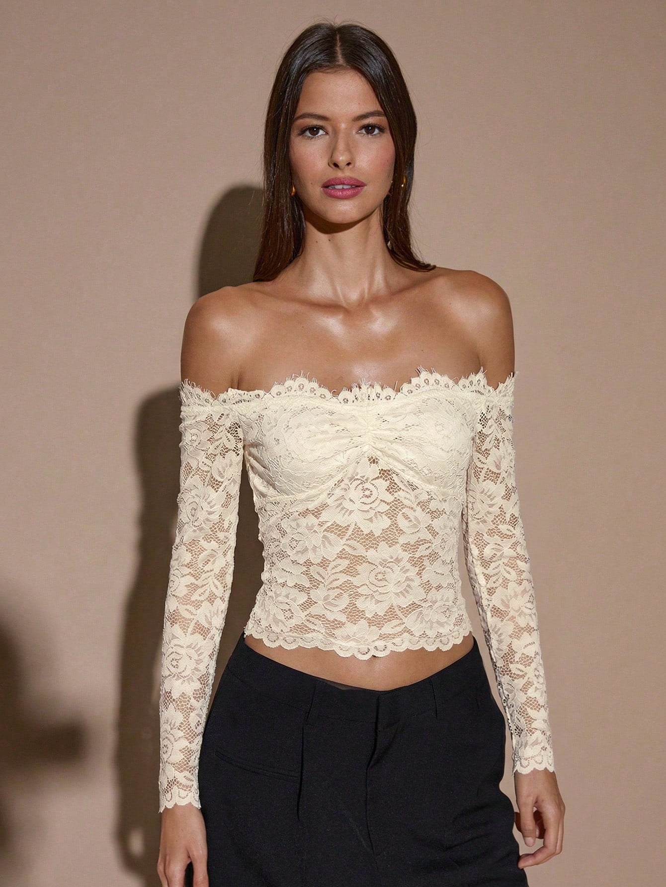 Blusa con encaje
