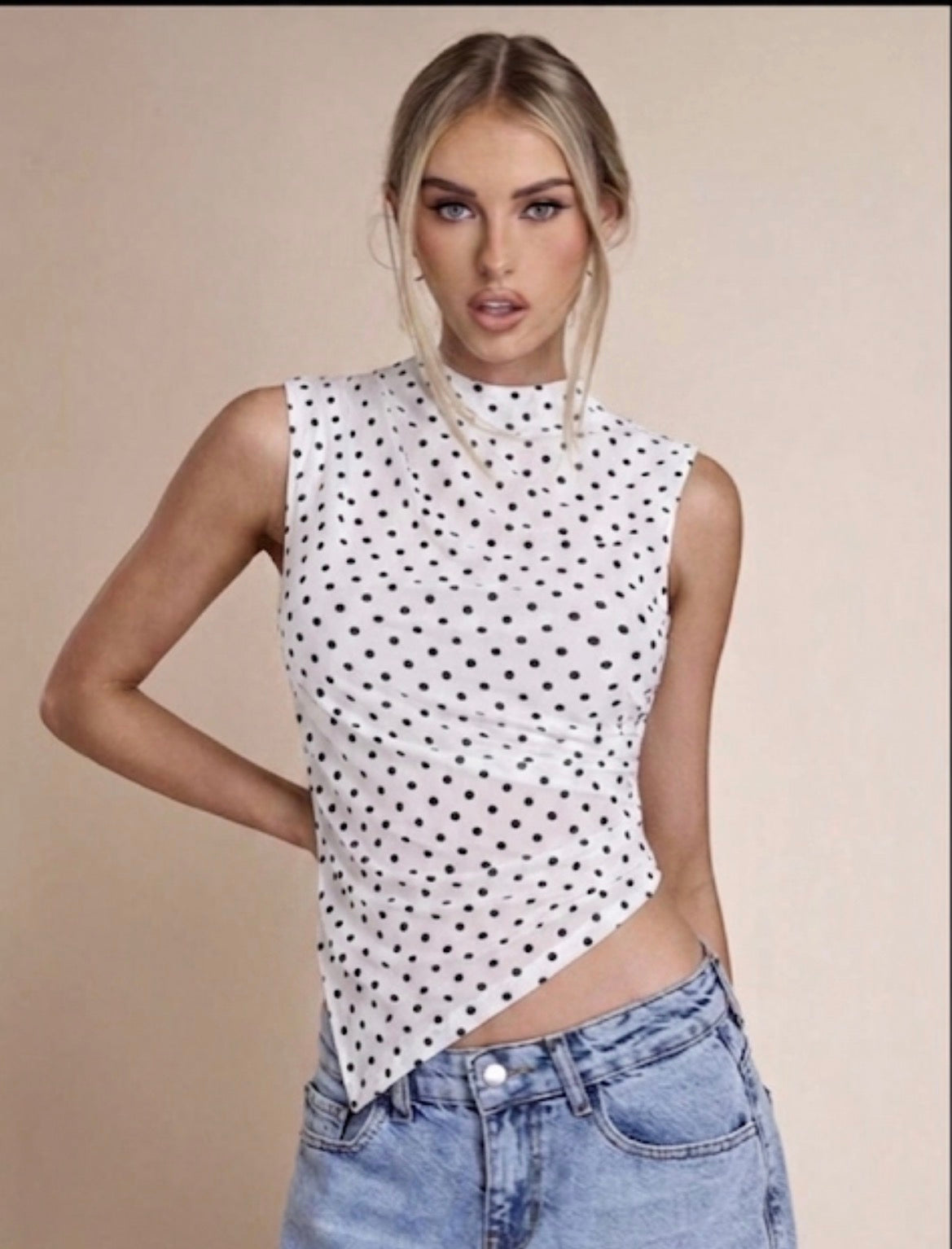 Blusa con mota